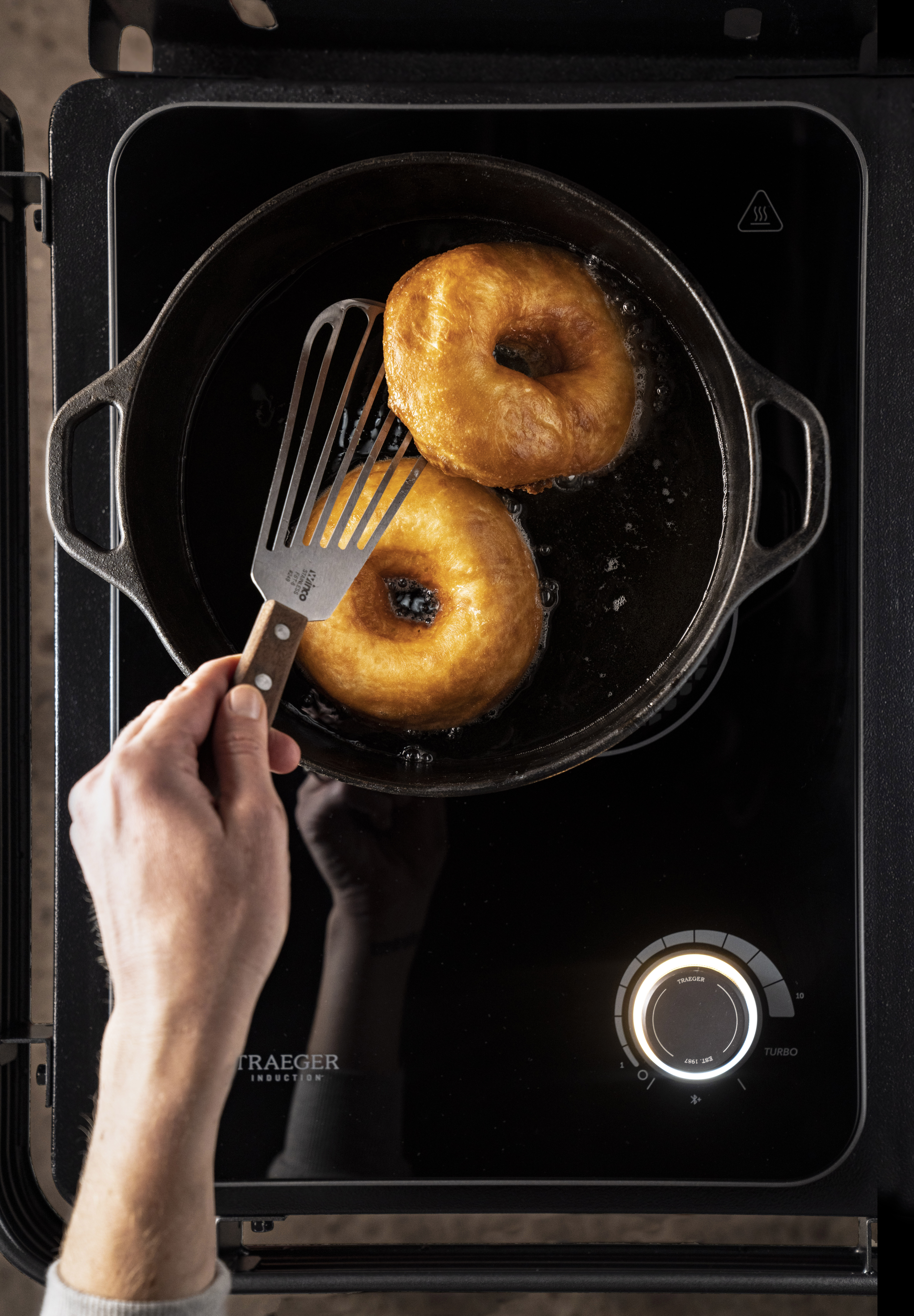 Deep_Fry_Donuts_Induction_Versatility_002.jpg
