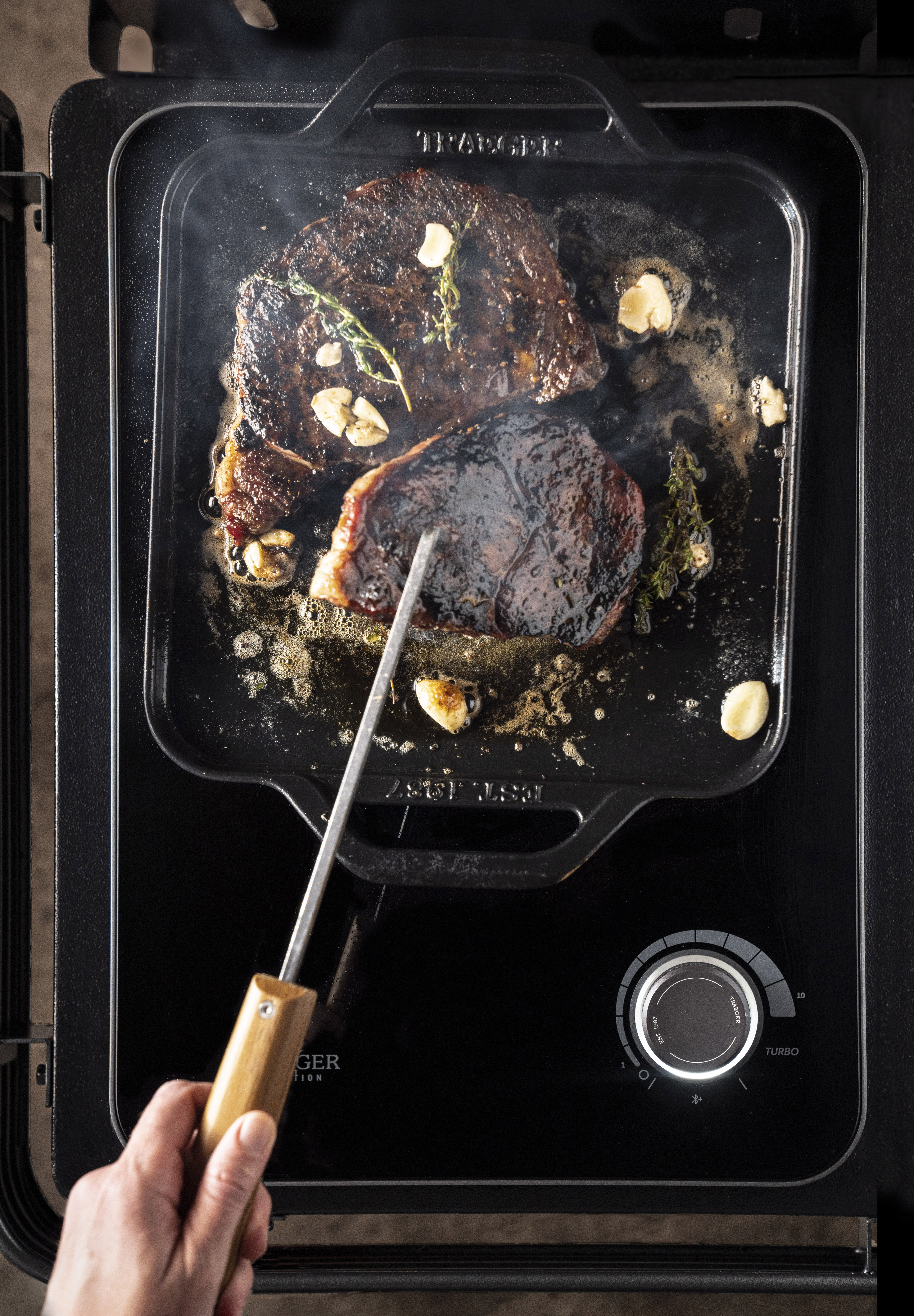 Skillet_Steak_Induction_Versatility_001.jpg