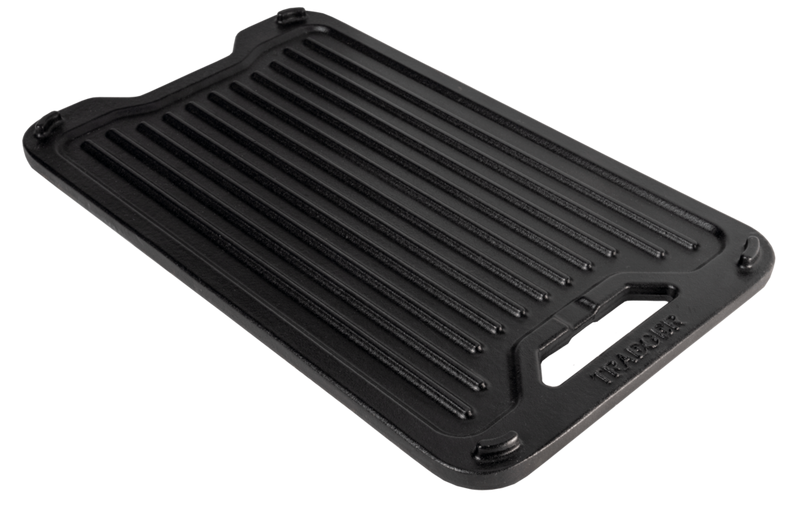 traeger-modifire-cast-iron-griddle-studio-angle-ribbed.png