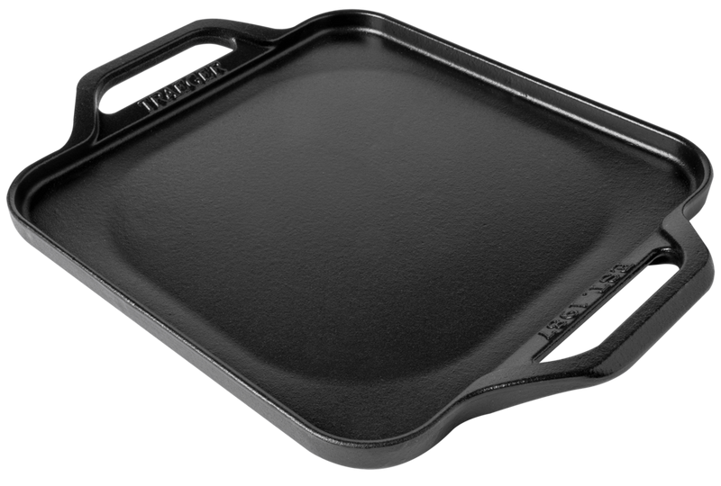 traeger-induction-cast-iron-skillet-studio-angle.png
