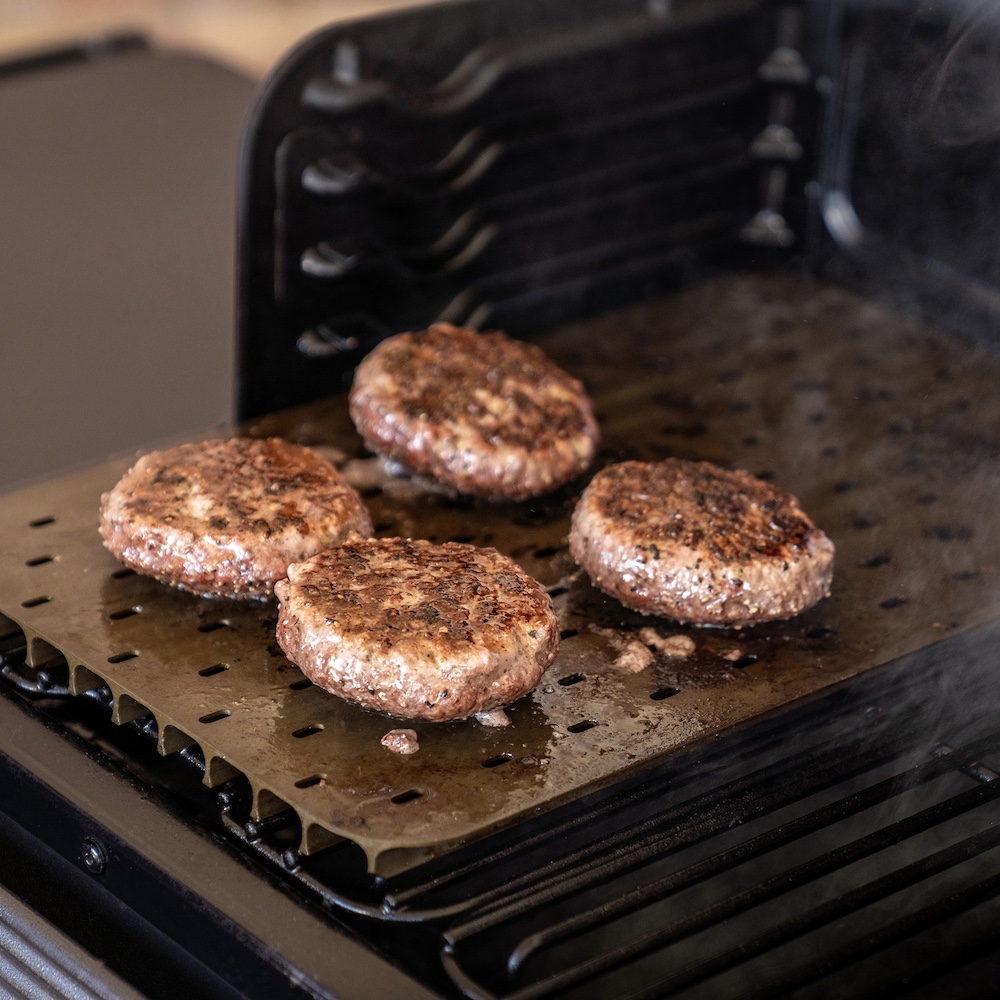 BAC771_Sear Grate_Lifestyle014_WEB.jpg