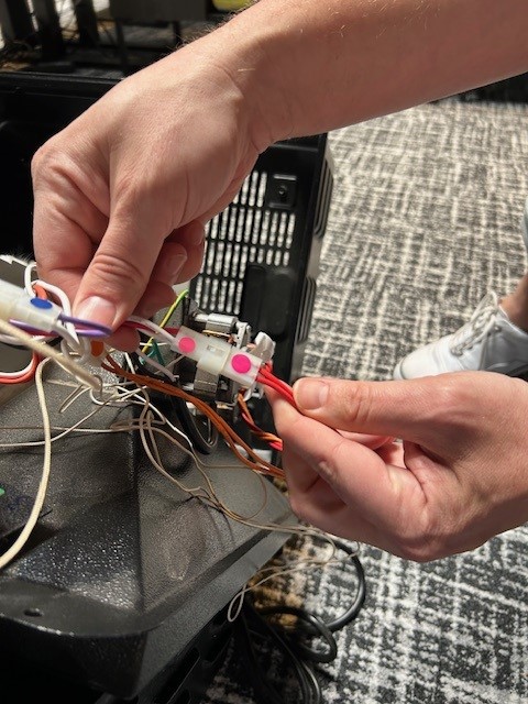 Auger Motor Wire Harness Step 4.jpg