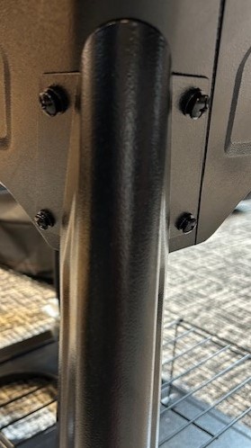 leg screws.jpg