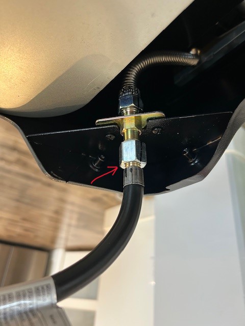Regulator Hose Attachment.jpg