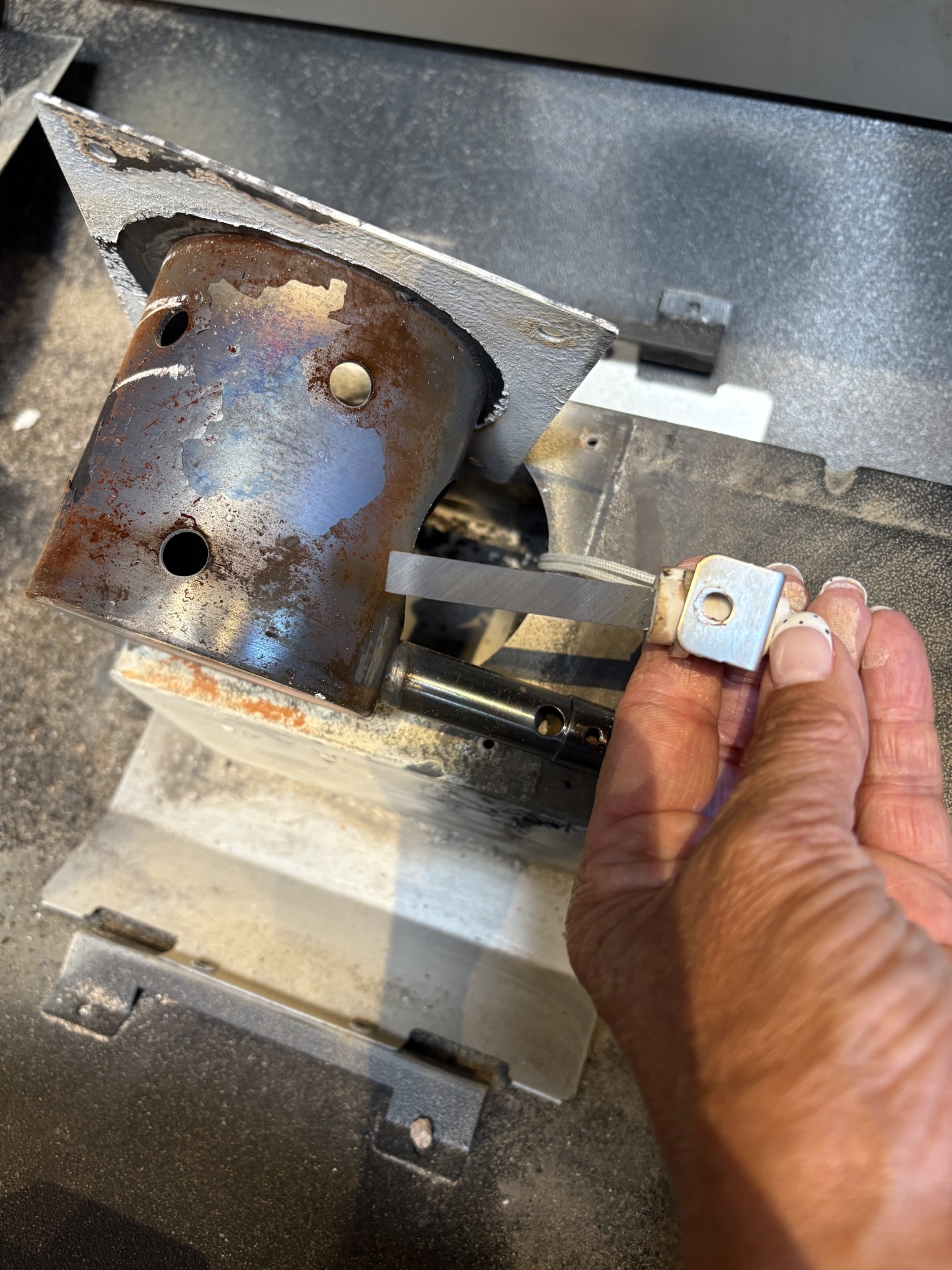 Ignitor Removed.jpg