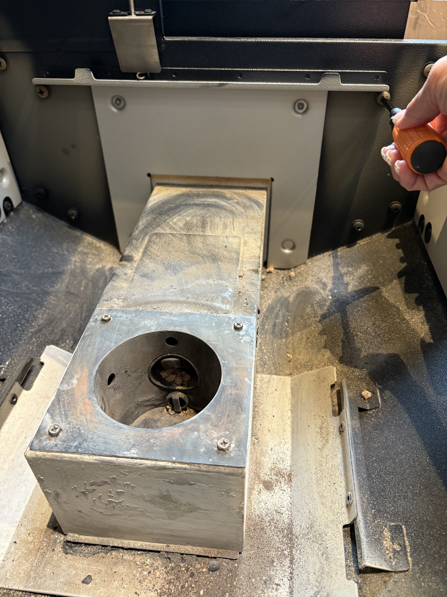 Removing HBA Screws.jpg