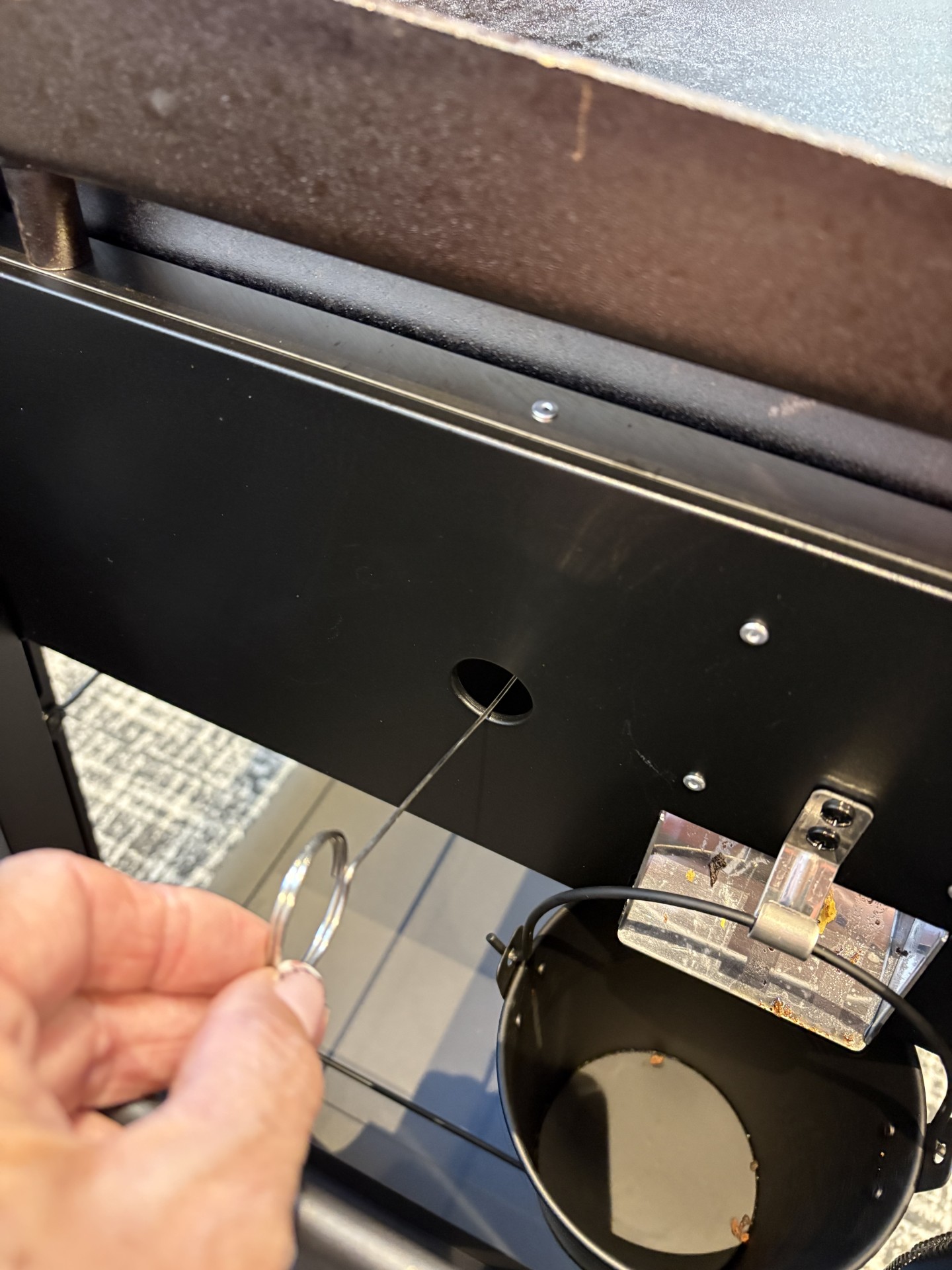 Image of where the matchstick holder is located. 