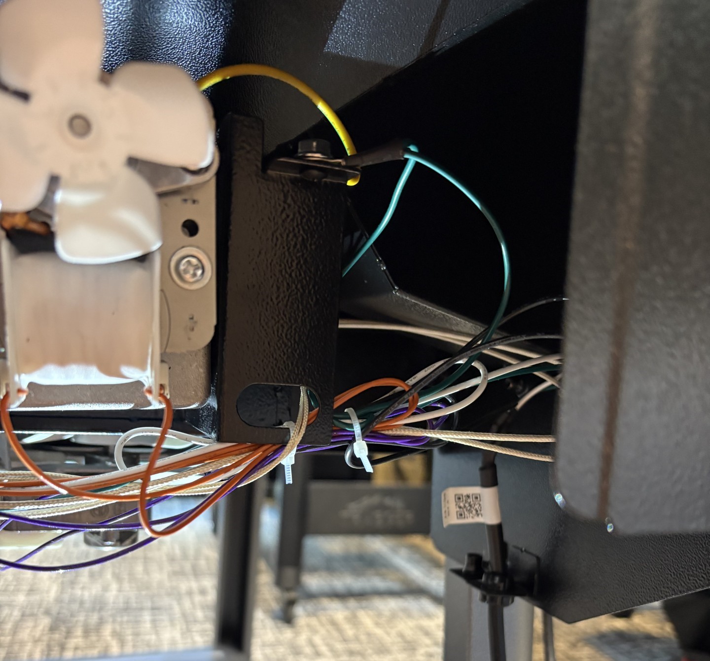 Cut Zip Ties.jpg