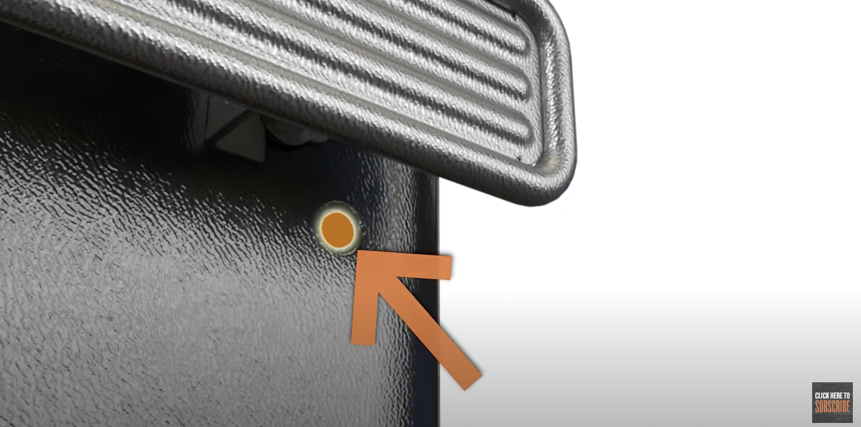 Removing_Hopper_Access_Panel_-_Below_PAL_Rail_Screws_right.png
