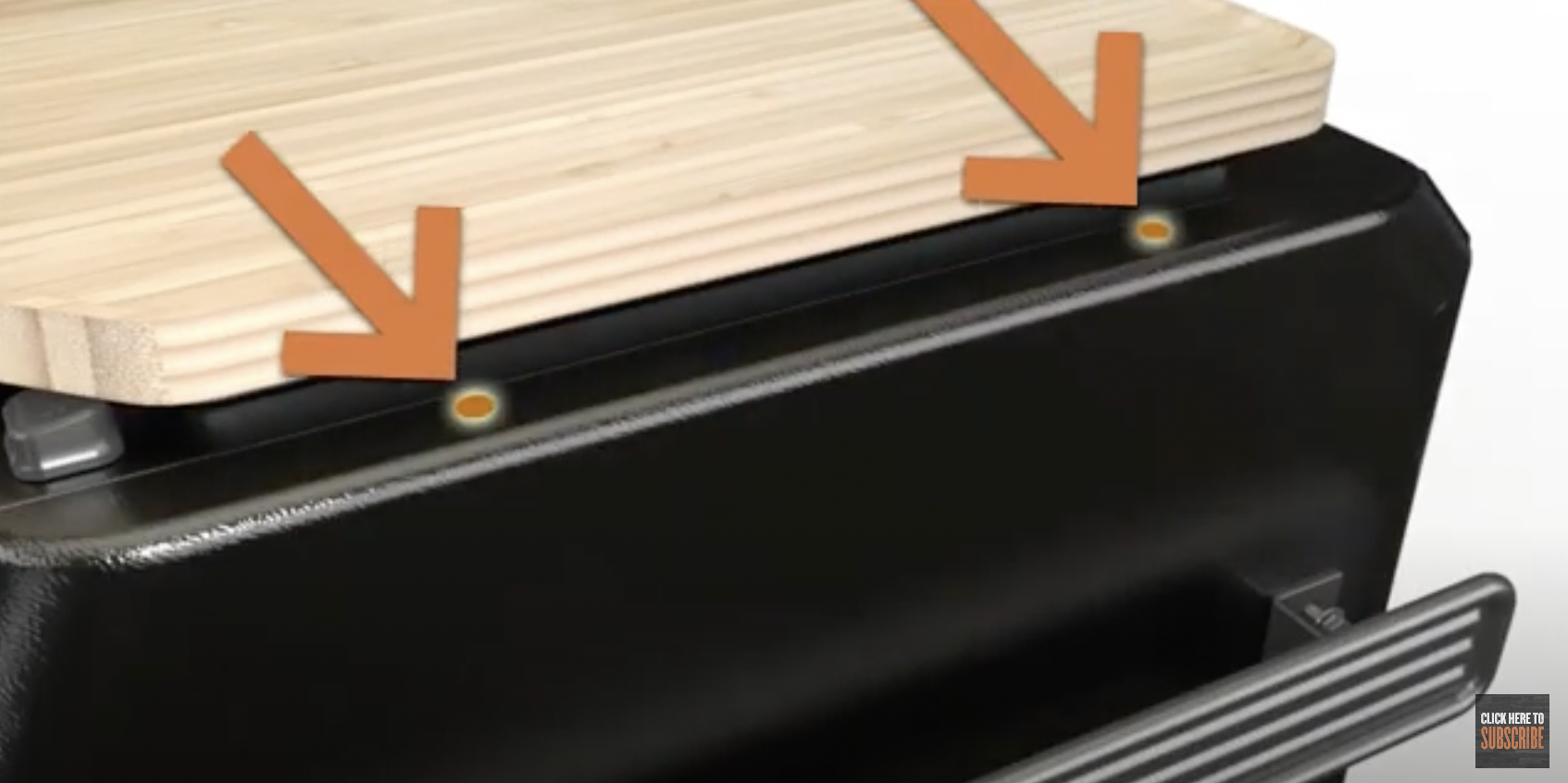 Removing_Hopper_Access_Panel_-_Top_Screws.png